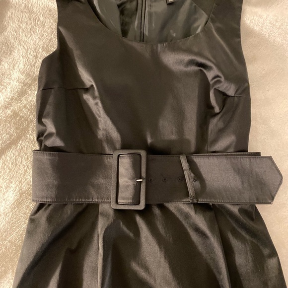 H&M Dresses & Skirts - 🔥 H&M Elegant Black Belted Dress. Size 16.